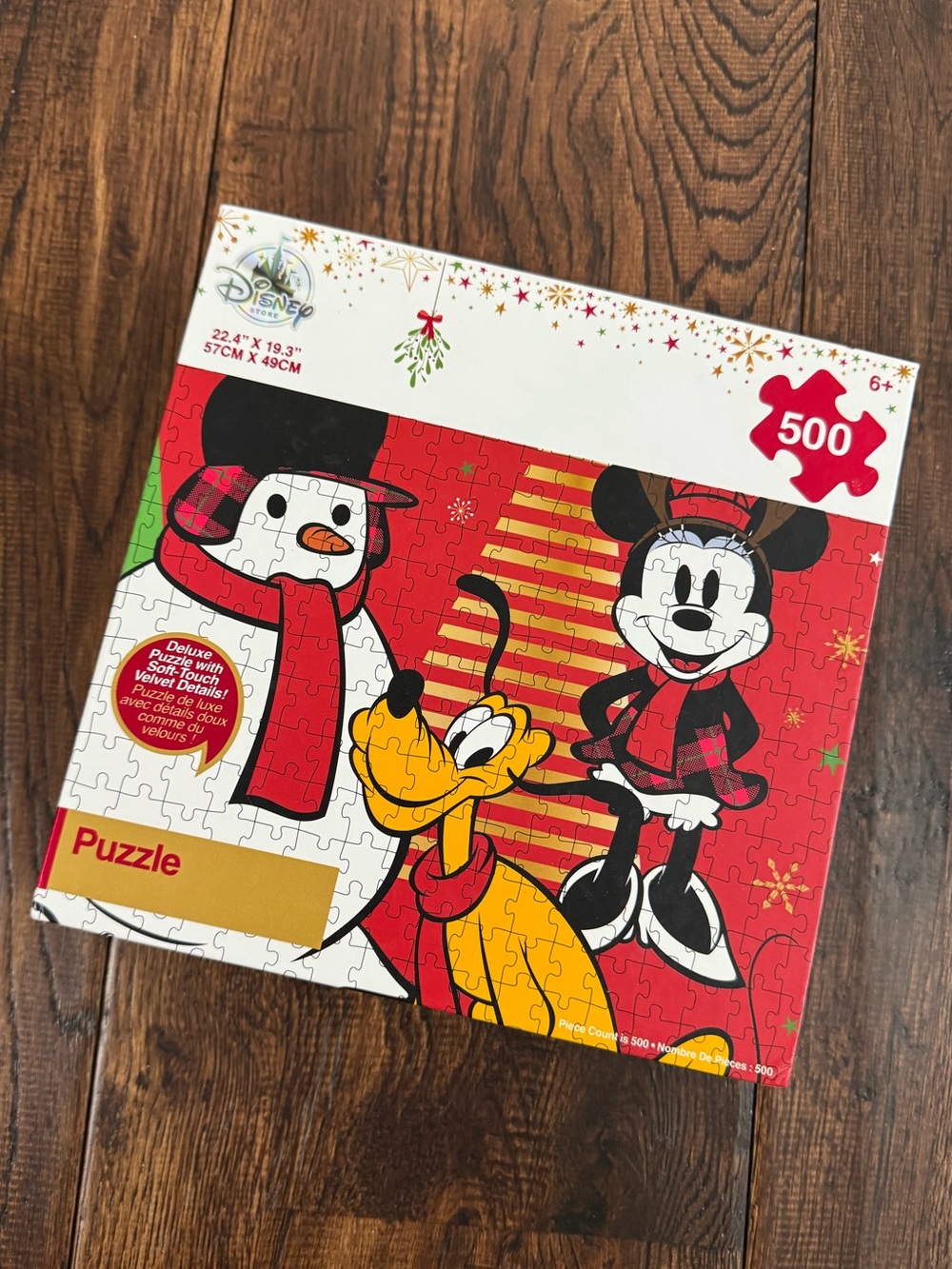 Disney Store Mickey Mouse Holiday 500 Piece Puzzle